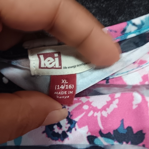 L.E.I. Floral neon colored X-large girls blouse - Picture 2 of 5